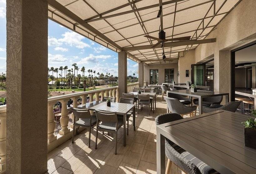 هتل The Canyon Suites At The Phoenician, A Luxury Collection Resort, Scottsdale