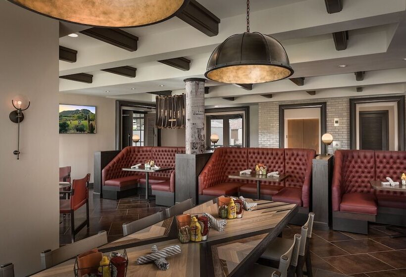 هتل The Canyon Suites At The Phoenician, A Luxury Collection Resort, Scottsdale