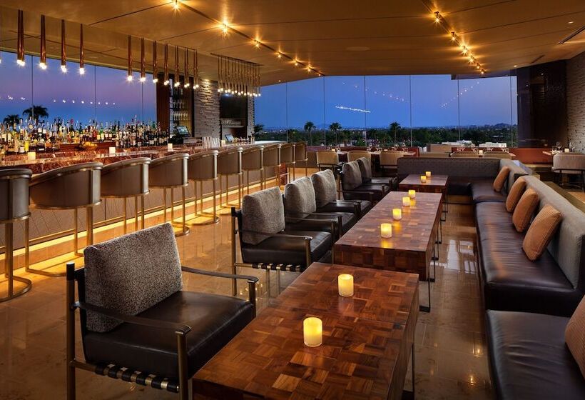 هتل The Canyon Suites At The Phoenician, A Luxury Collection Resort, Scottsdale