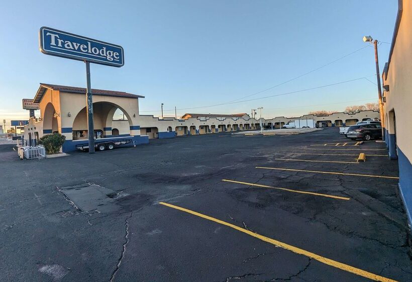 هتل Travelodge By Wyndham Clovis