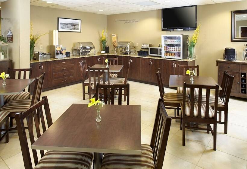 Microtel Inn & Suites  Triadelphia