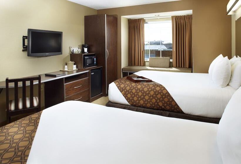 Microtel Inn & Suites  Triadelphia