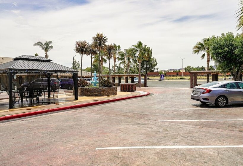 汽车旅馆  Americas Best Value Inn, Antioch