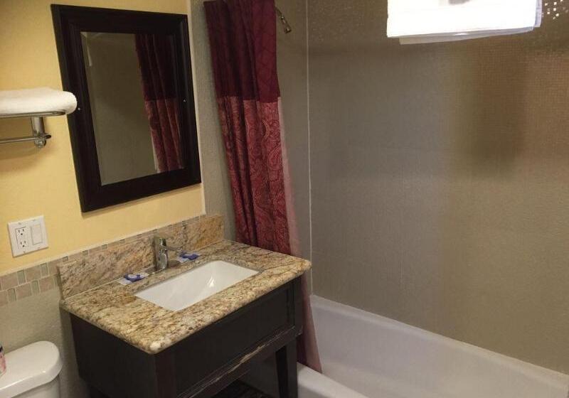 فندق على الطريق Bayshore Inn Ventura