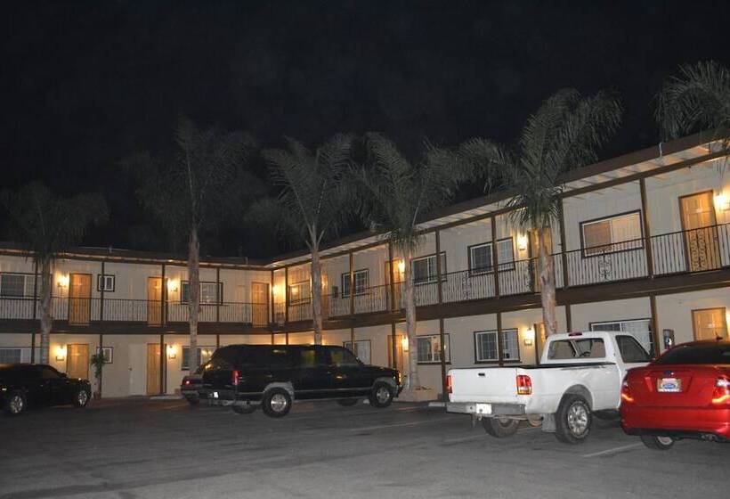 مُتل Bayshore Inn Ventura