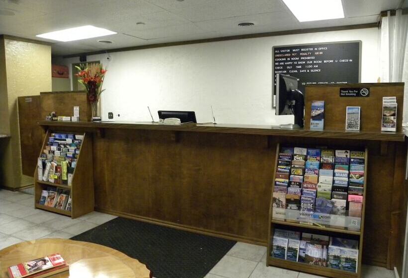 مُتل Guest Inn Rogers