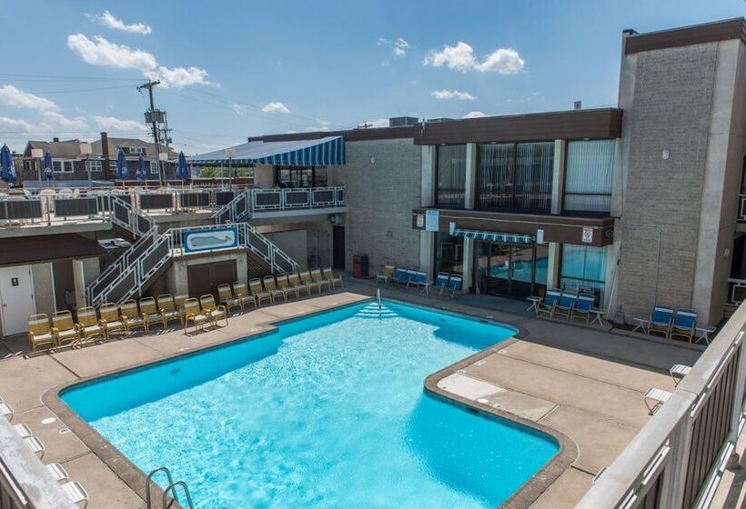 Мотель Windjammer Motor Inn