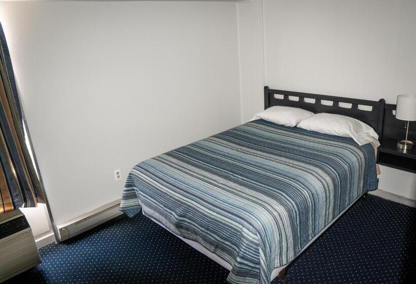 Мотель Windjammer Motor Inn
