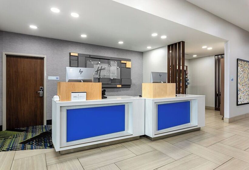 هتل Holiday Inn Express & Suites   Miramar, An Ihg