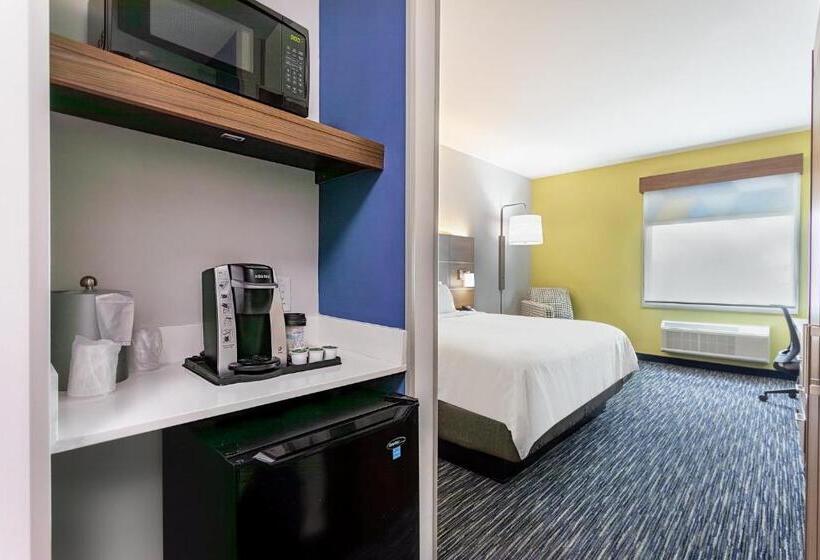 هتل Holiday Inn Express & Suites   Miramar, An Ihg