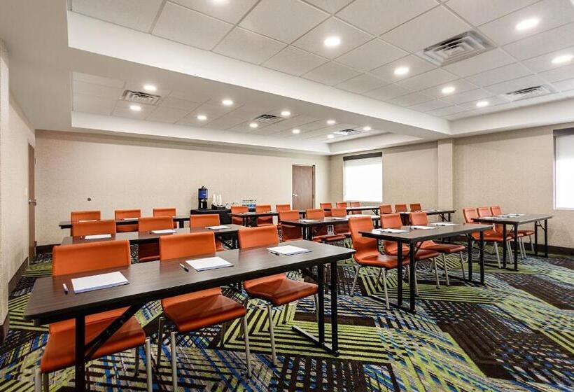 هتل Holiday Inn Express & Suites   Miramar, An Ihg
