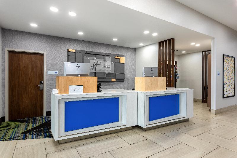 هتل Holiday Inn Express & Suites   Miramar, An Ihg