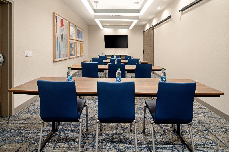 בית מלון כפרי Holiday Inn Express & Suites Palm Desert   Millennium, An Ihg