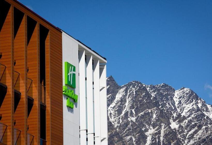 هتل Holiday Inn Queenstown Remarkables Park