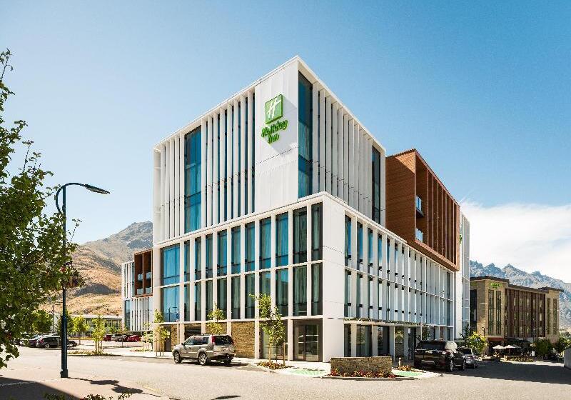 هتل Holiday Inn Queenstown Remarkables Park