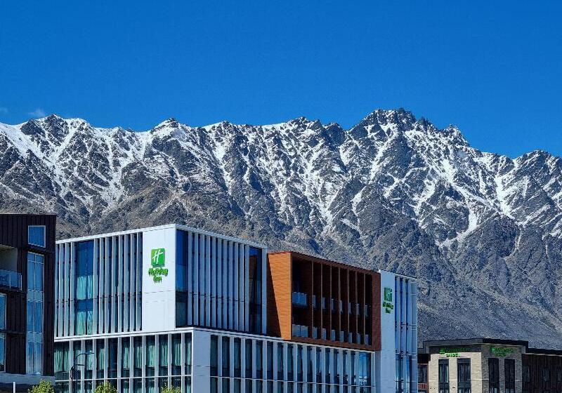 هتل Holiday Inn Queenstown Remarkables Park