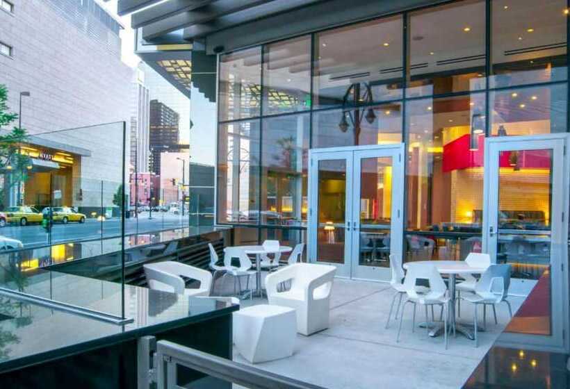 Hampton Inn & Suites Denver Downtownconvention Center