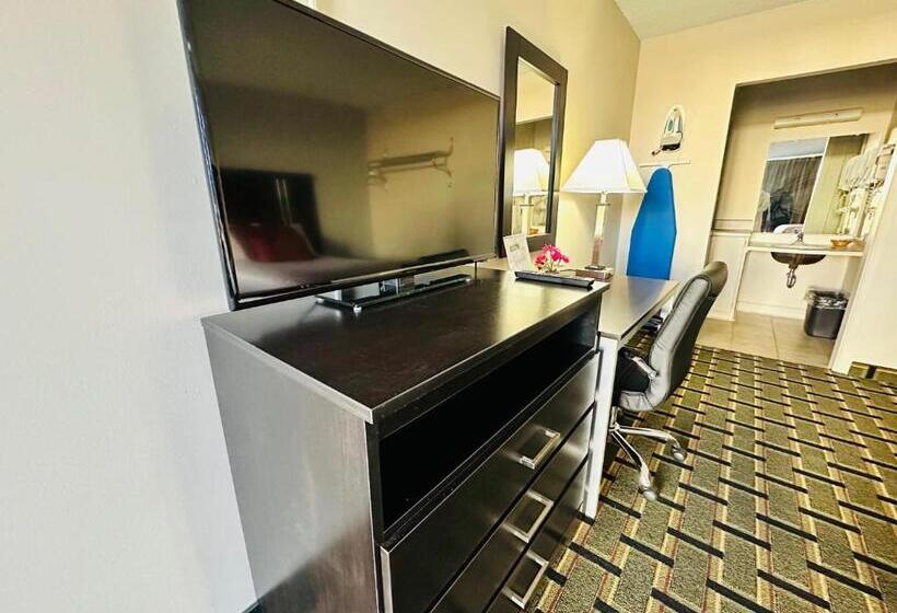هتل Econo Lodge