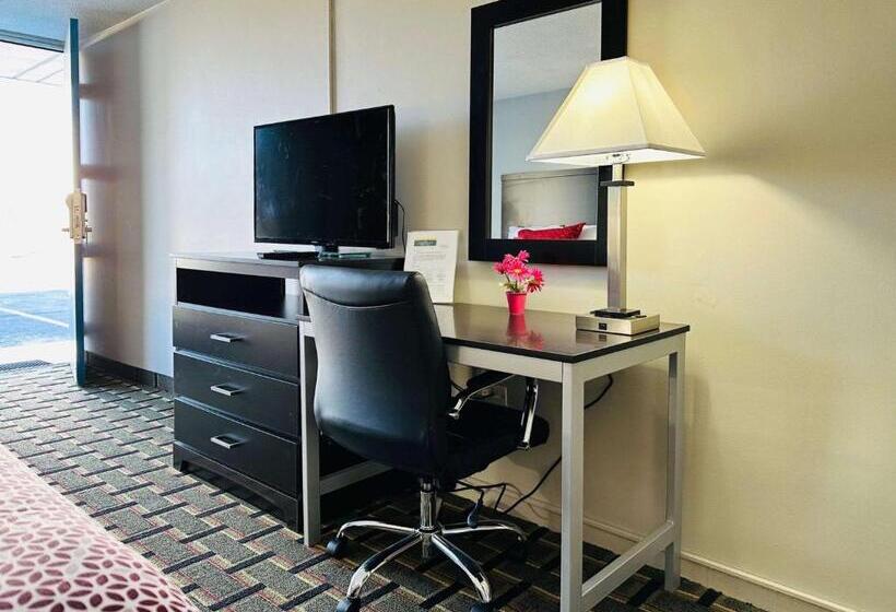 هتل Econo Lodge