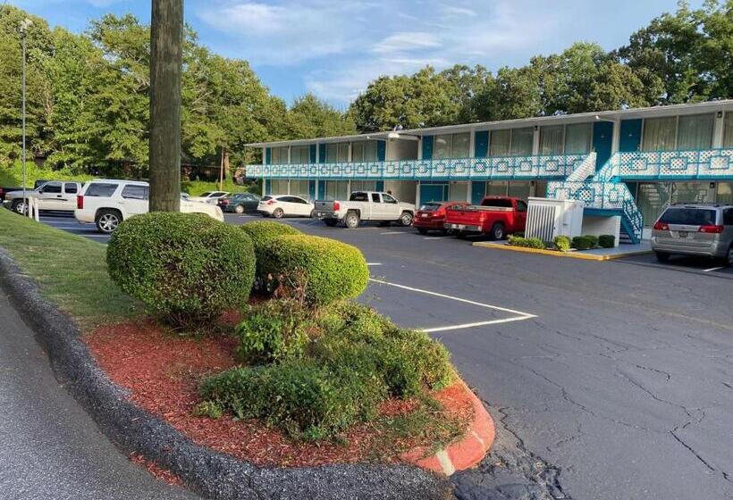 هتل Econo Lodge
