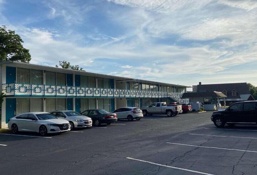 هتل Econo Lodge