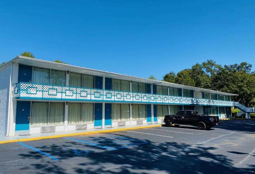 هتل Econo Lodge