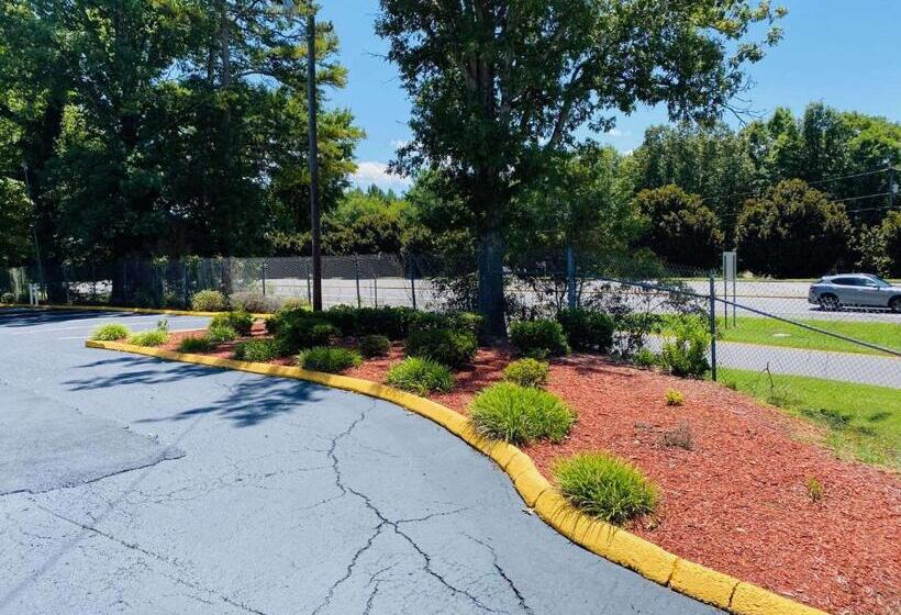 هتل Econo Lodge