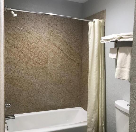 هتل Walnut Inn Checotah