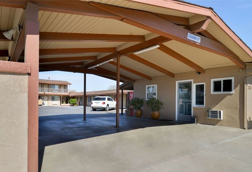 Отель Americas Best Value Inn Los Banos