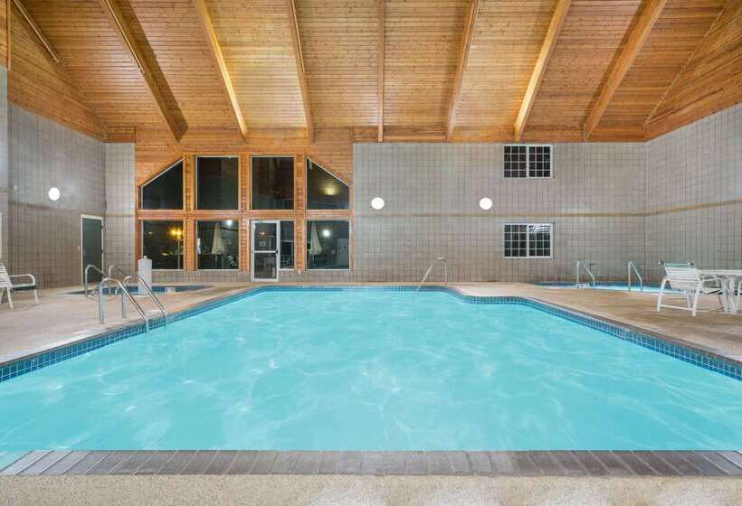 فندق Baymont By Wyndham Baxter/brainerd Area