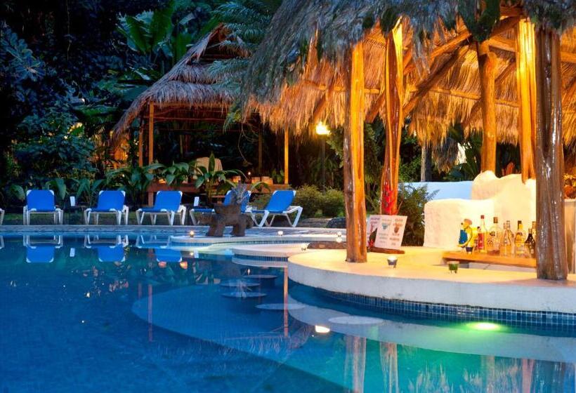 فندق Cariblue Beach and Jungle Resort