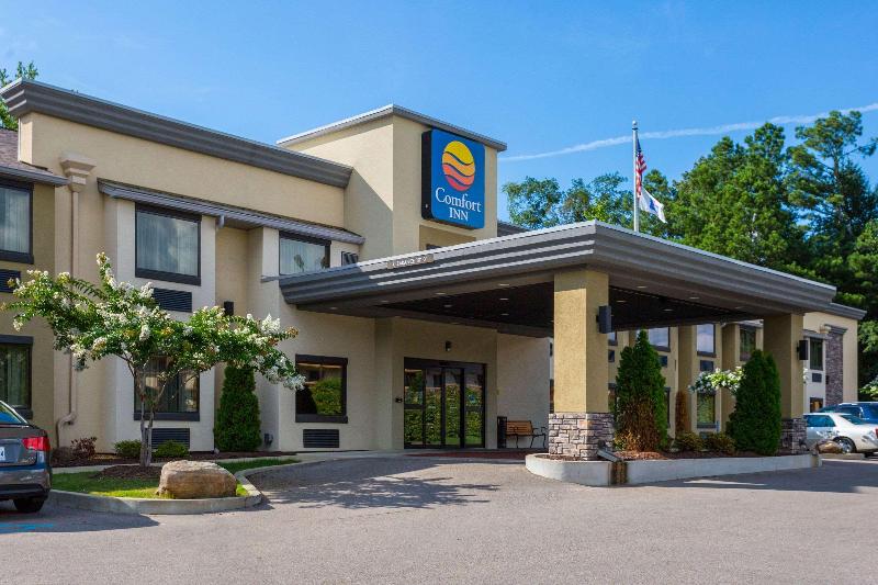 هتل Comfort Inn