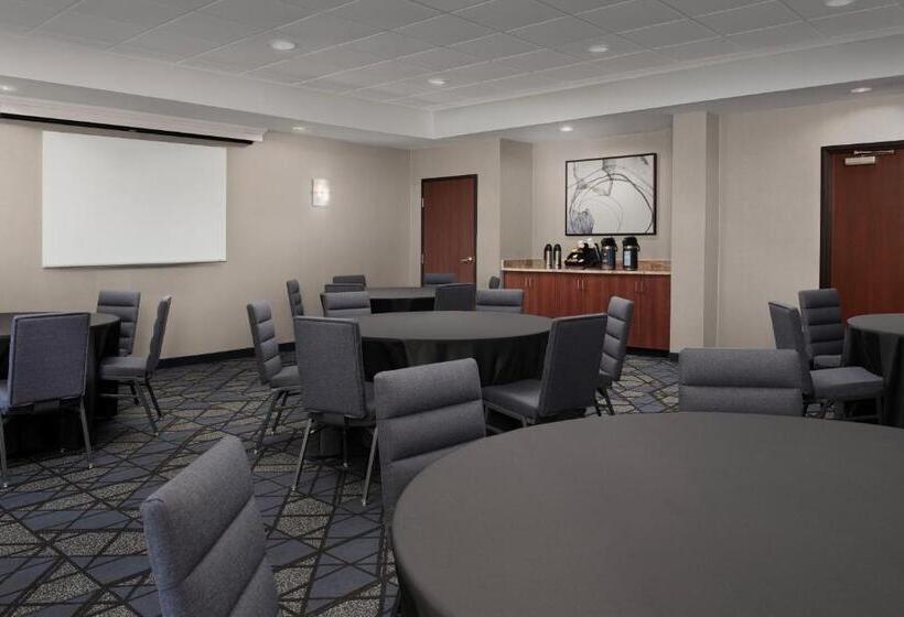 هتل Courtyard By Marriott Panama City