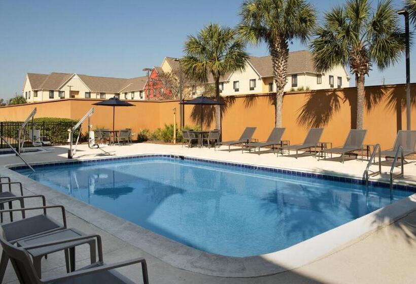 هتل Courtyard By Marriott Panama City
