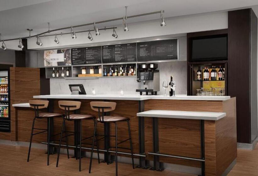 هتل Courtyard By Marriott Panama City