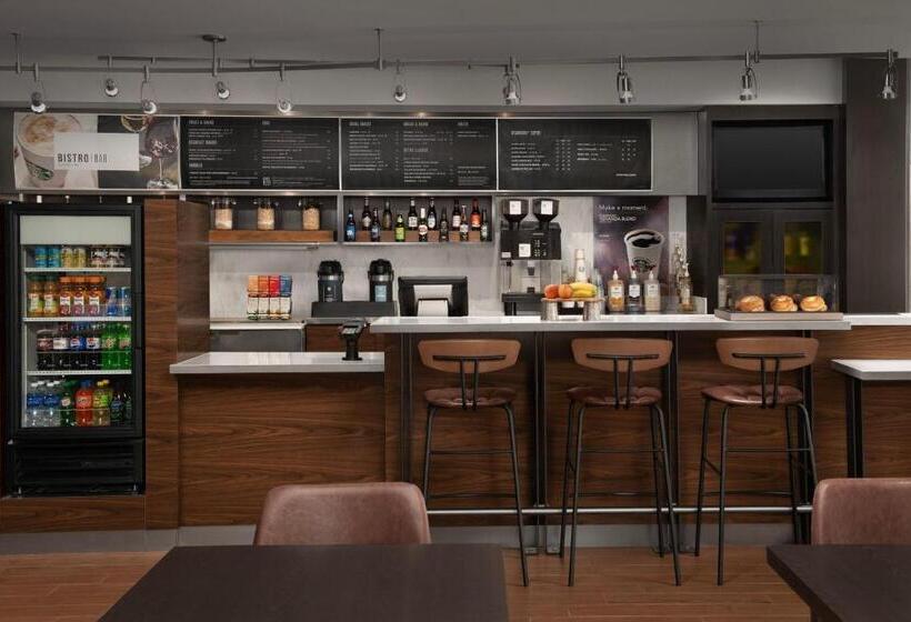 هتل Courtyard By Marriott Panama City