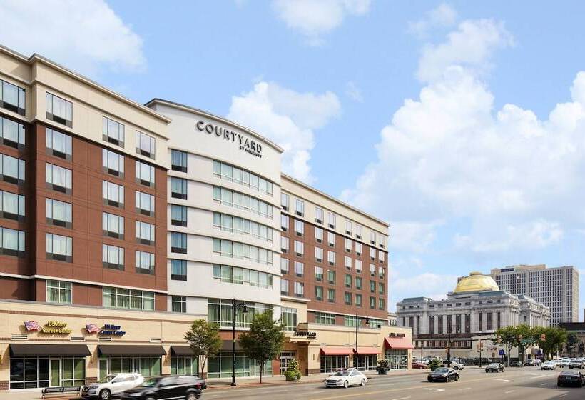 هتل Courtyard By Marriott Newark Downtown
