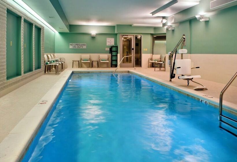 هتل Courtyard By Marriott Washington, D.c./foggy Bottom