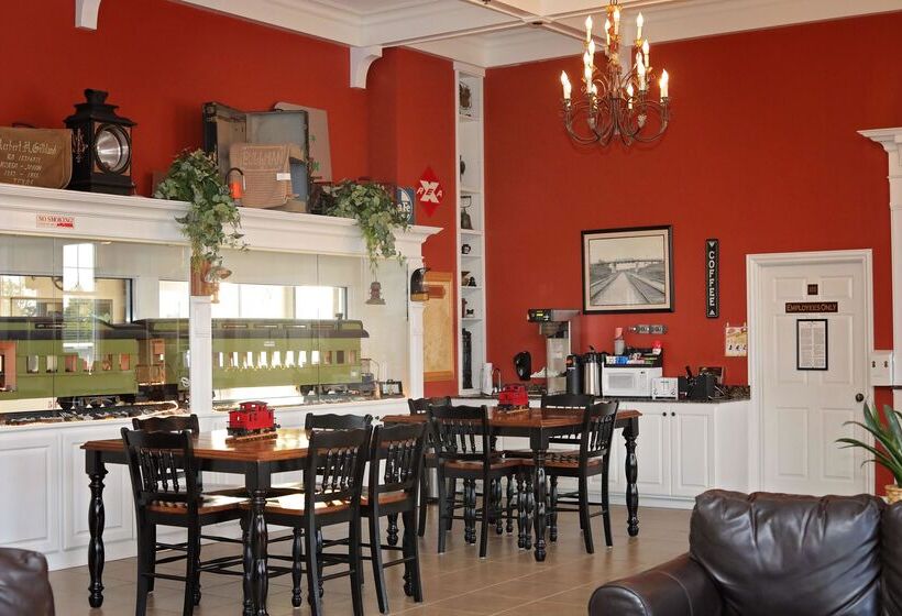 酒店 Depot Inn & Suites