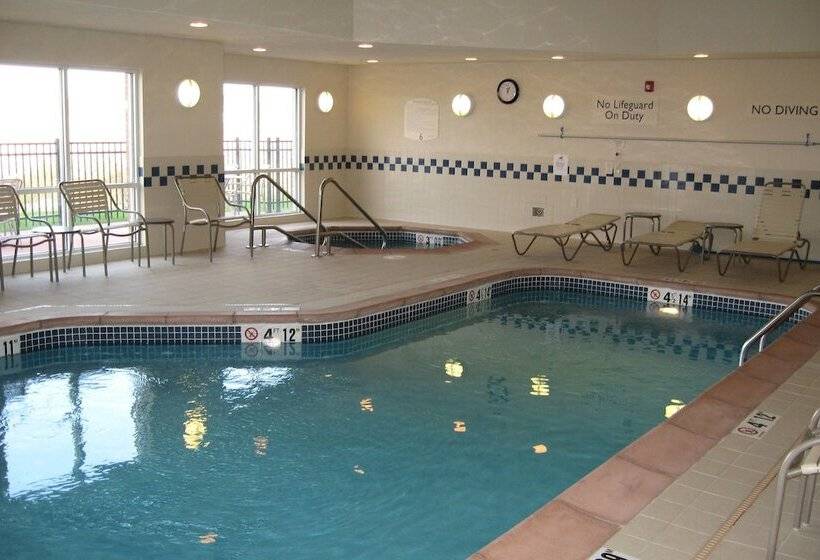 Отель Fairfield Inn & Suites Ames