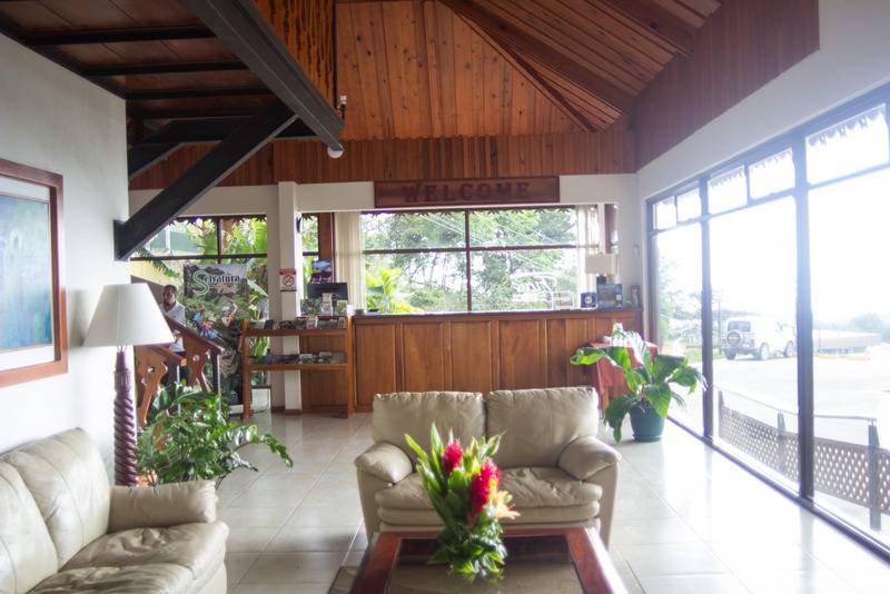 هتل Ficus Sunset Suites
