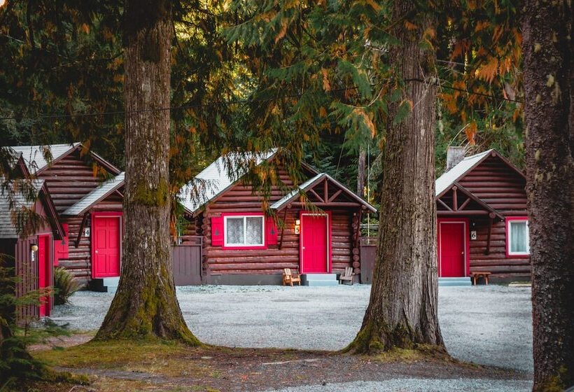 فندق Gateway Inn & Cabins