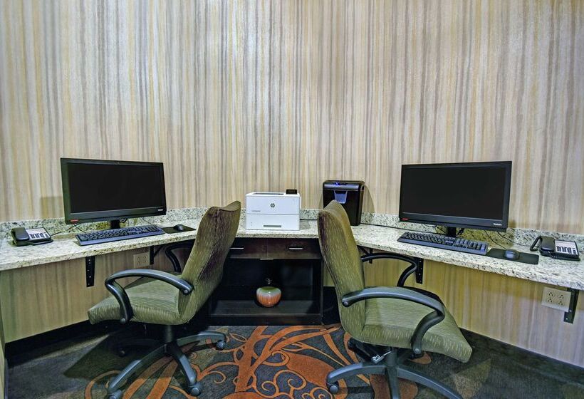 فندق Hampton Inn Beloit