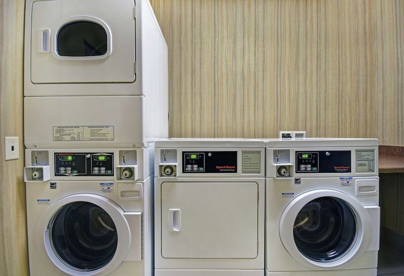فندق Hampton Inn Beloit