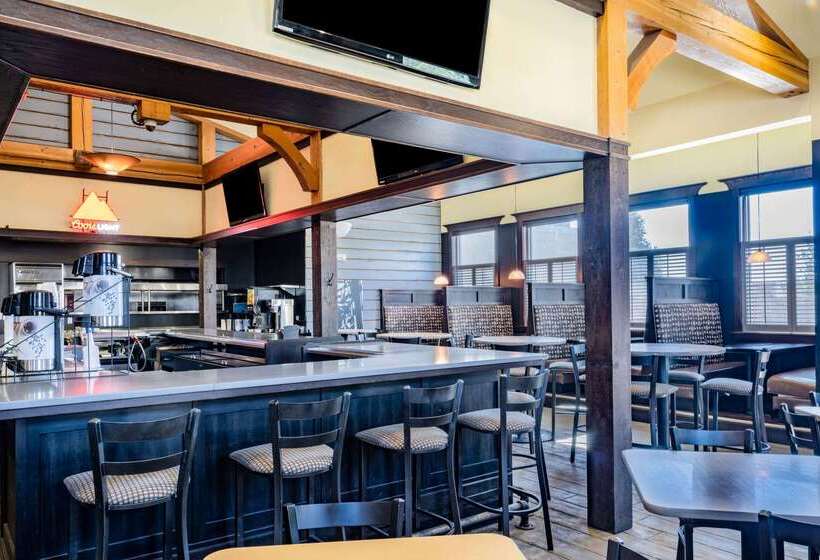 هتل Hawthorn Suites By Wyndham Williston