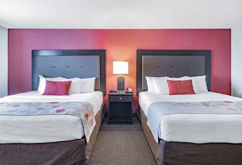 هتل Hawthorn Suites By Wyndham Williston