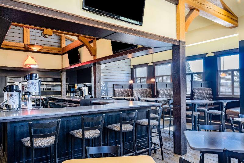 هتل Hawthorn Suites By Wyndham Williston
