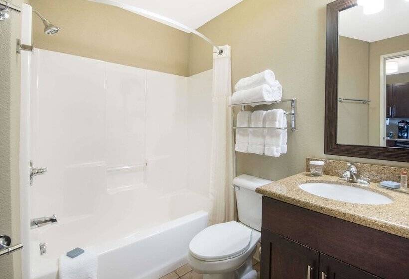هتل Hawthorn Suites By Wyndham Williston