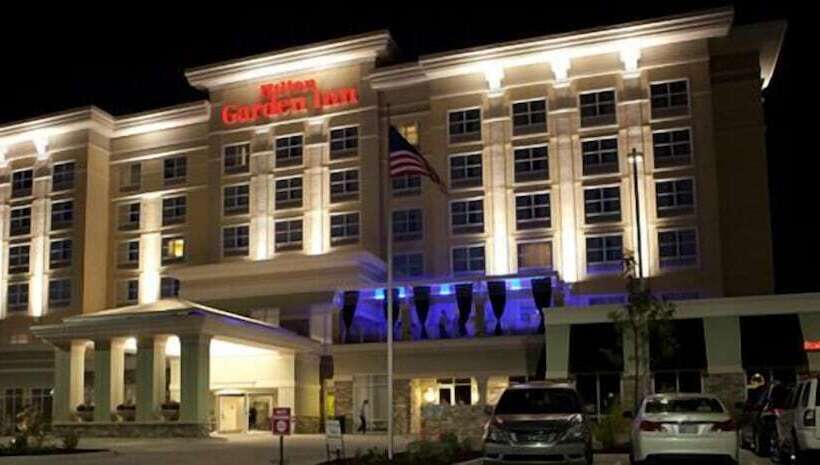 هتل Hilton Garden Inn Olathe