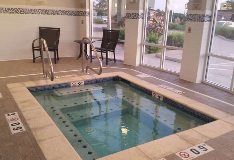 فندق Hilton Garden Inn Olathe